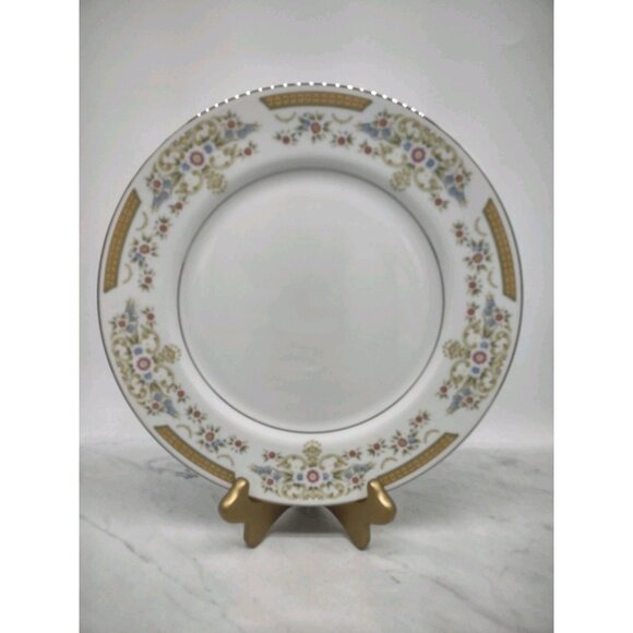 2 Dinner Plates Signature Collection SELECT FINE CHINA JAPAN Coronet #117 - Picture 1 of 4